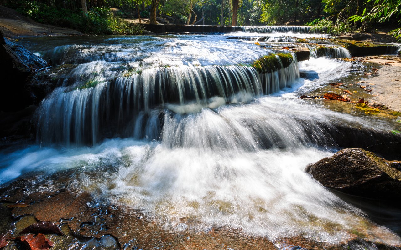 AWAYN IMAGE Explore the Samrong Kiat Waterfall