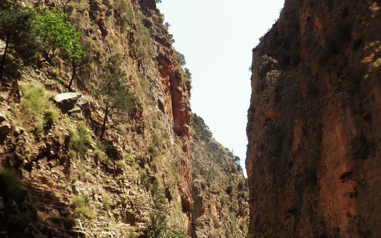 AWAYN IMAGE Hike Samaria Gorge Trail
