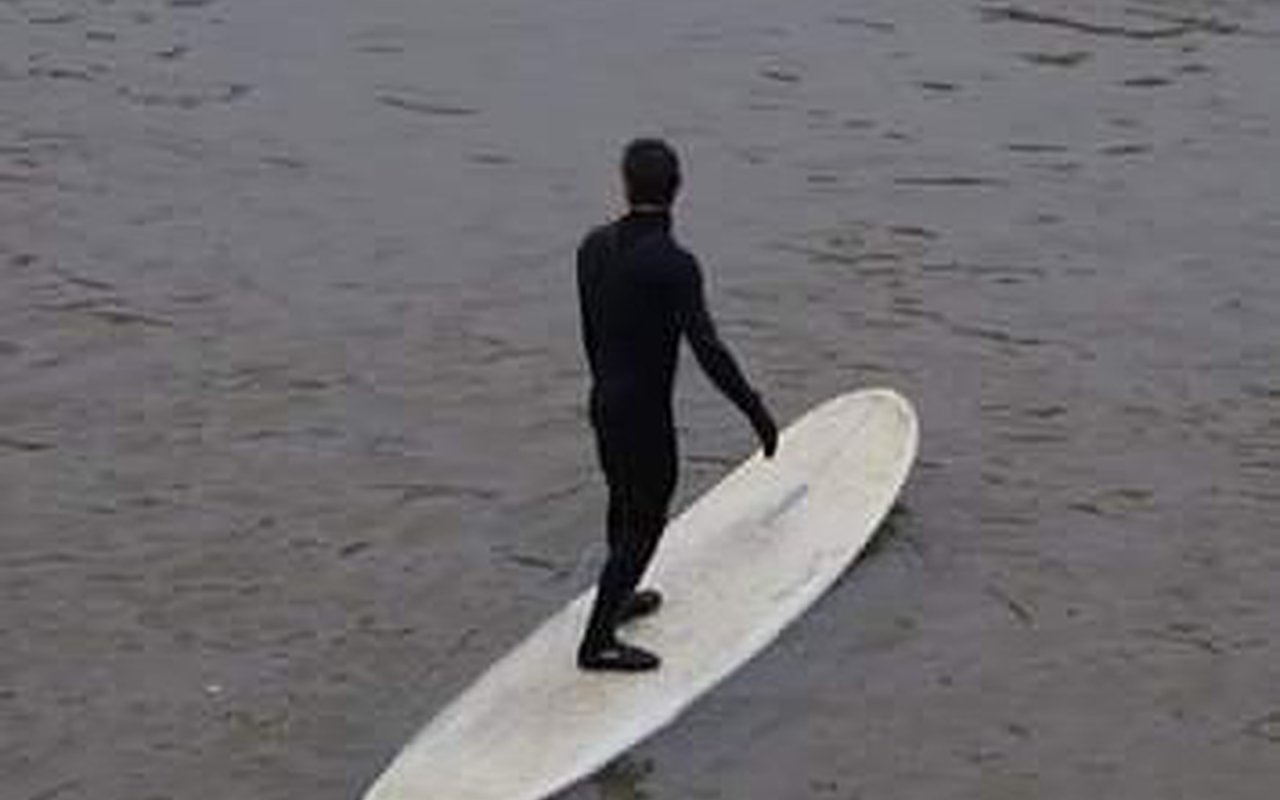 AWAYN IMAGE Surfing in Severn Bore