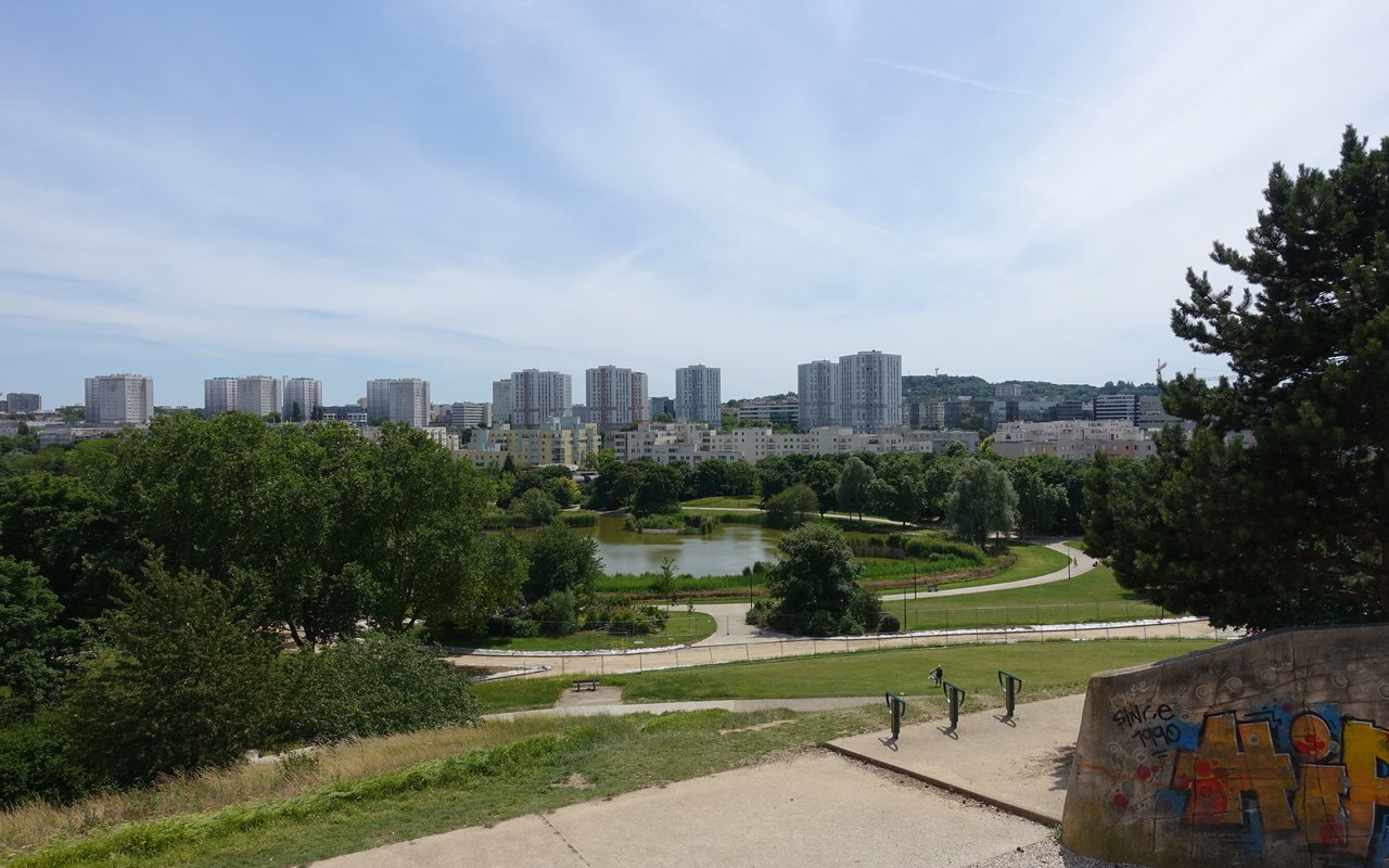 AWAYN IMAGE Jog in André Malraux parc